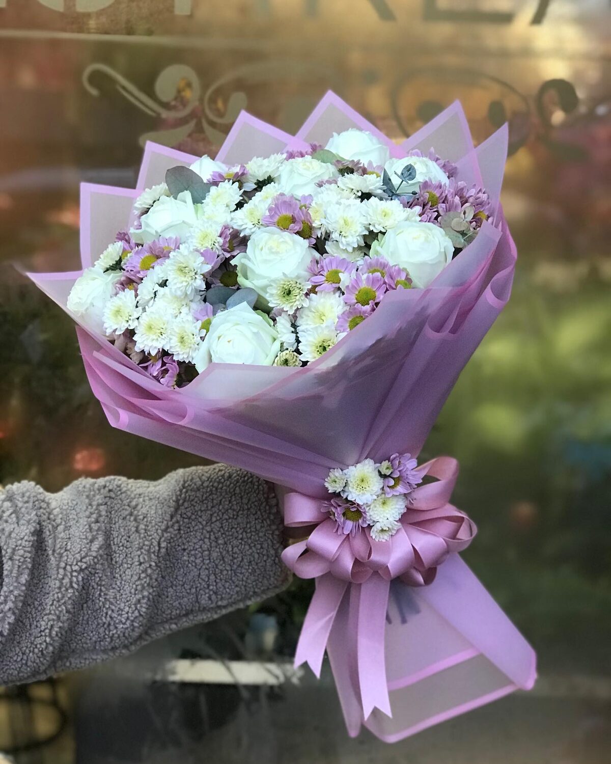 Biraz Mavi: Mavi ve lila dokunuşlarıyla serin bir renk düzeni.